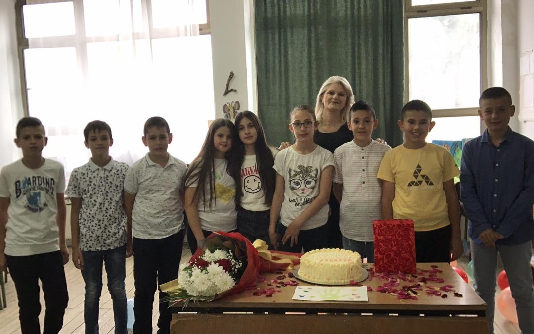 Данас су ученици петог разреда прослављали крај школске годин